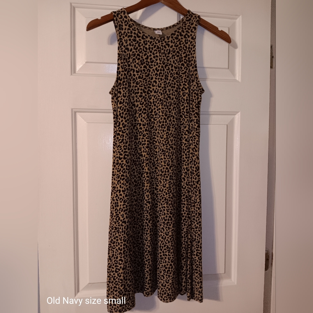 Old Navy size small cheetah dress